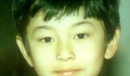 黄晓明爆料小时候视频,曝光珍贵视频，带你重温童年的无忧时光